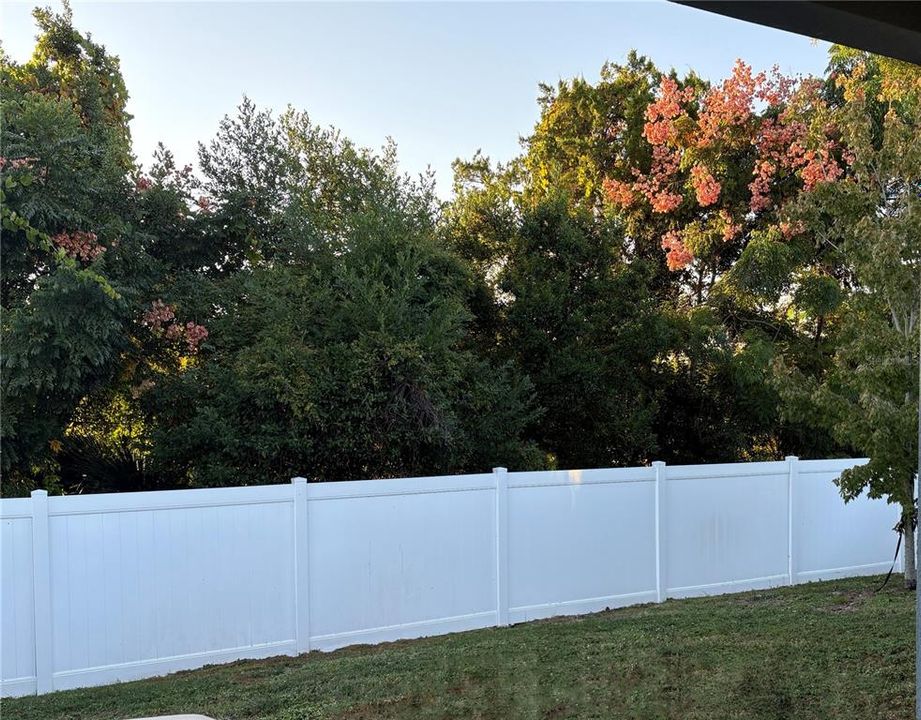 For Sale: $415,000 (4 beds, 2 baths, 1996 Square Feet)