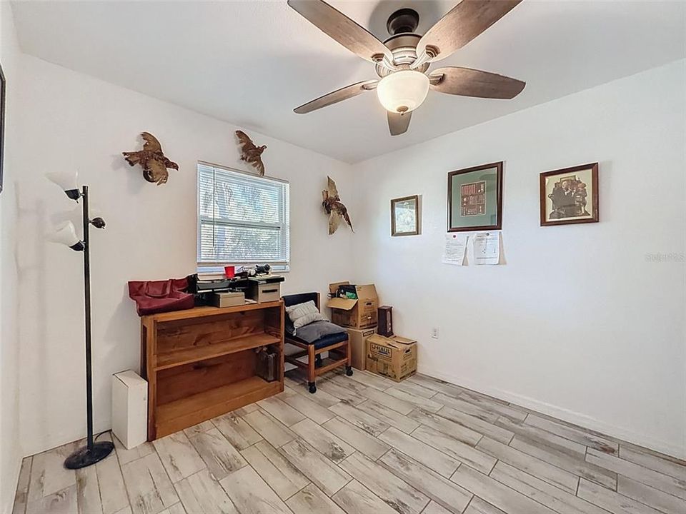 For Sale: $299,900 (3 beds, 2 baths, 1456 Square Feet)