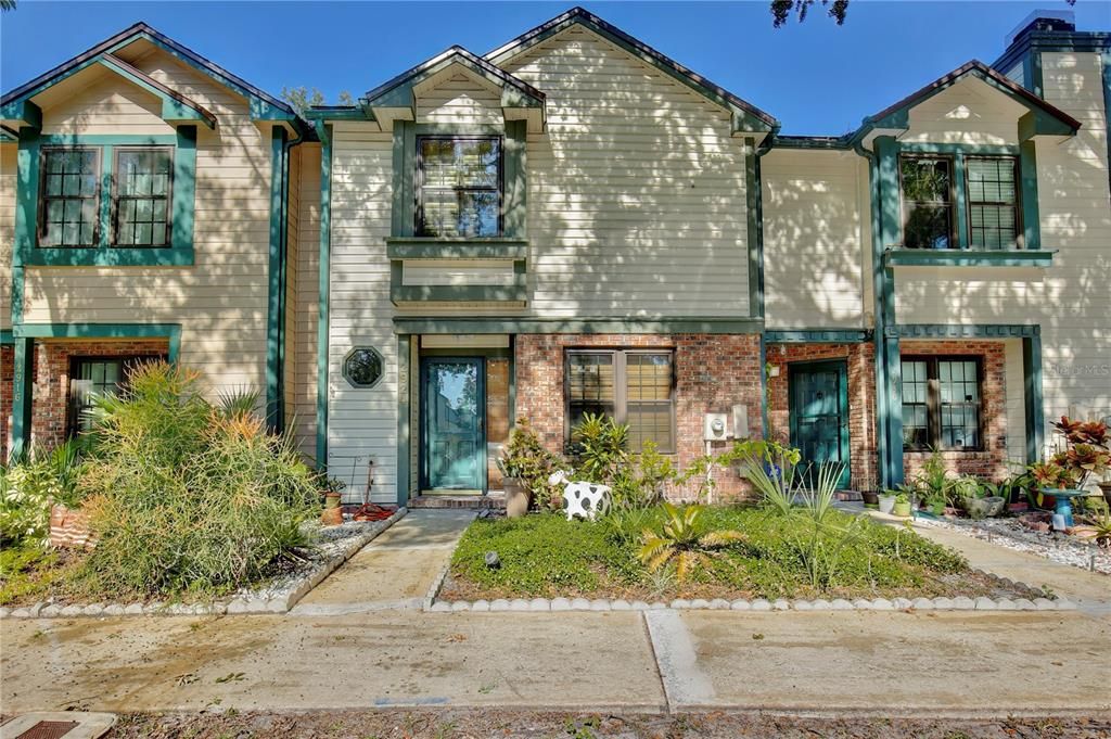 For Sale: $260,000 (3 beds, 2 baths, 1358 Square Feet)