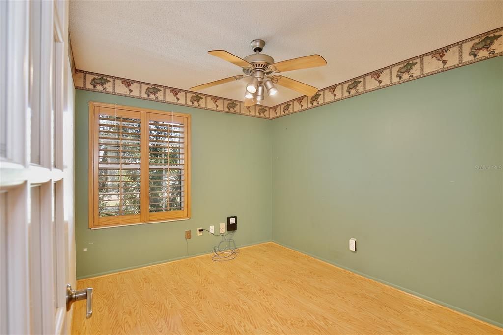 For Sale: $260,000 (3 beds, 2 baths, 1358 Square Feet)