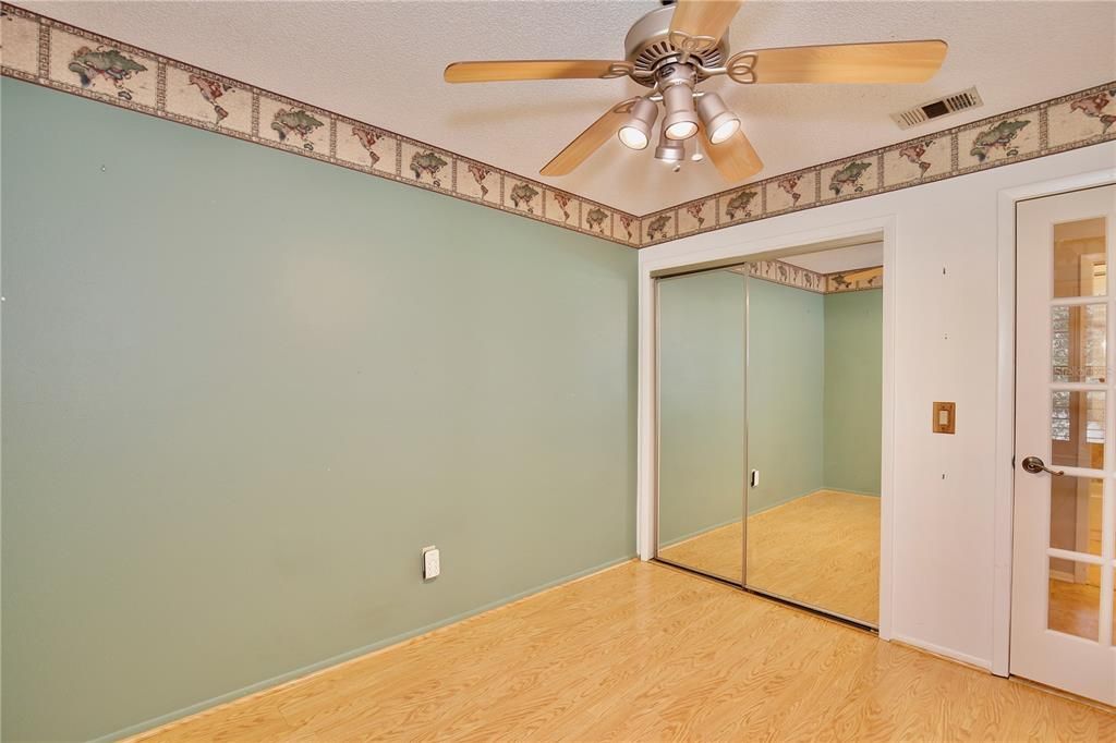 For Sale: $260,000 (3 beds, 2 baths, 1358 Square Feet)