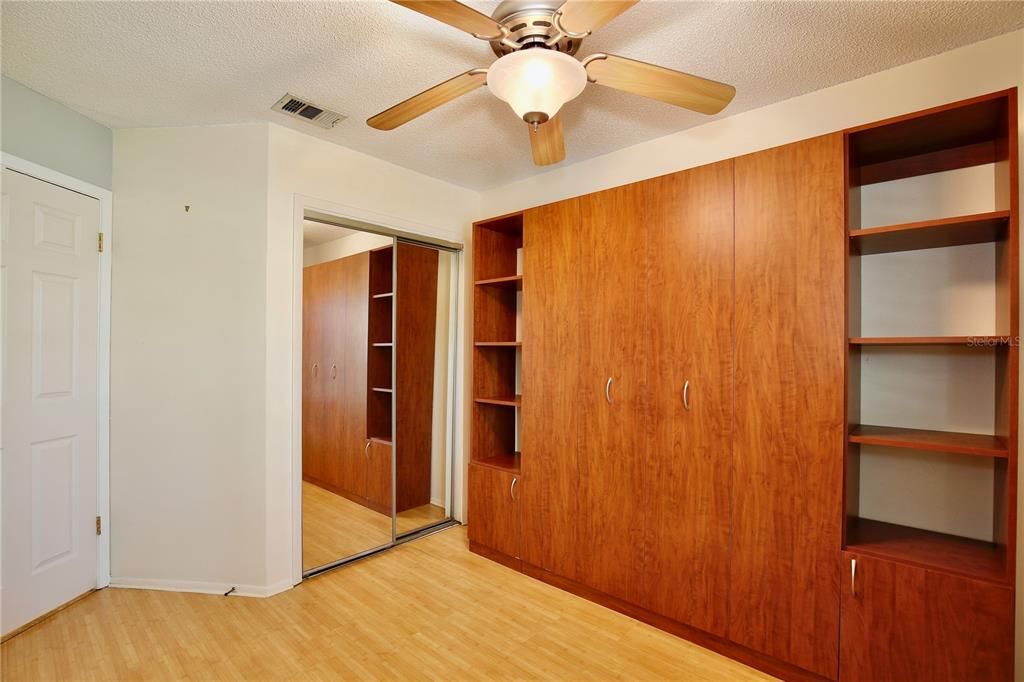 For Sale: $260,000 (3 beds, 2 baths, 1358 Square Feet)