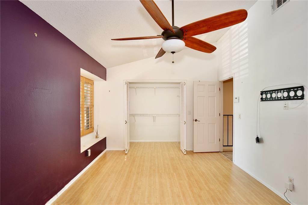 For Sale: $260,000 (3 beds, 2 baths, 1358 Square Feet)