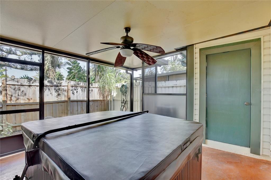 For Sale: $260,000 (3 beds, 2 baths, 1358 Square Feet)