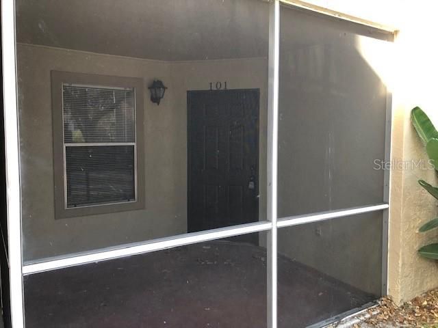 待售: $140,000 (2 贝兹, 2 浴室, 982 平方英尺)