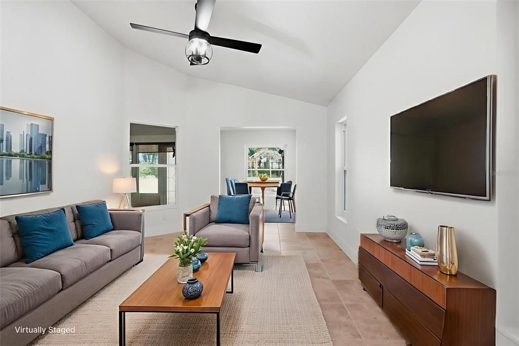 En Venta: $379,900 (3 camas, 2 baños, 1918 Pies cuadrados)