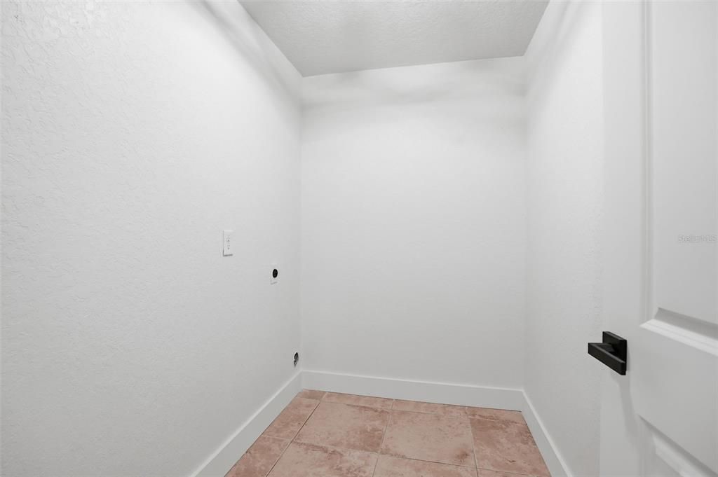 En Venta: $379,900 (3 camas, 2 baños, 1918 Pies cuadrados)