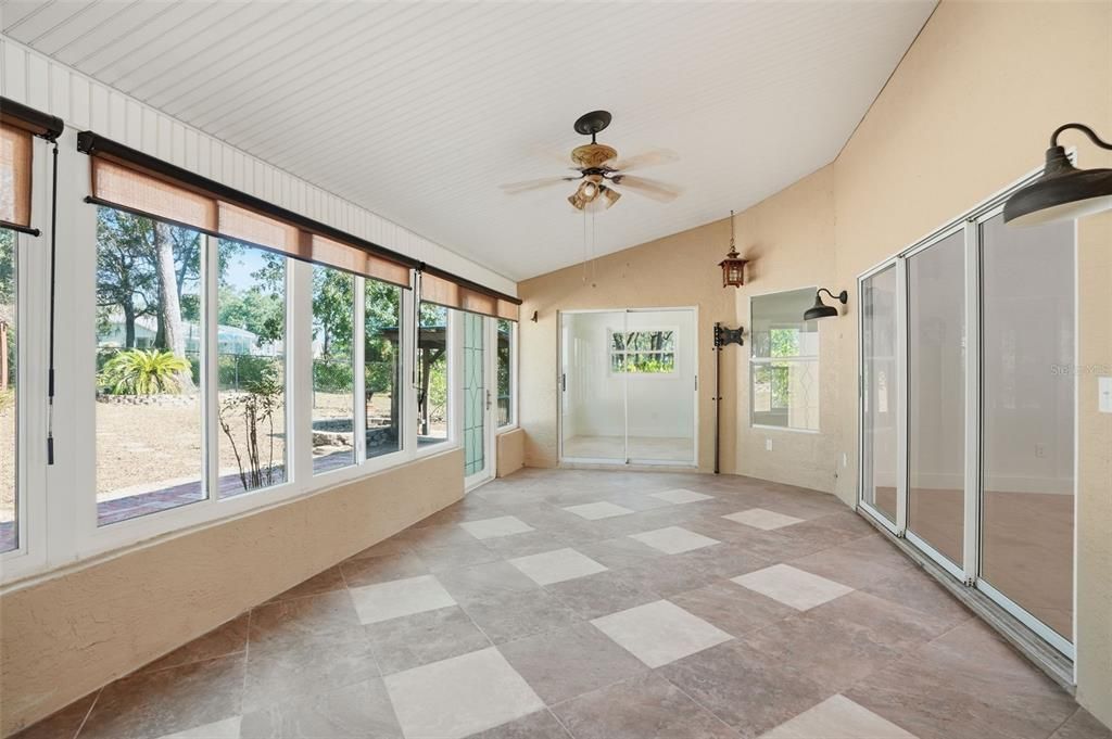 En Venta: $379,900 (3 camas, 2 baños, 1918 Pies cuadrados)