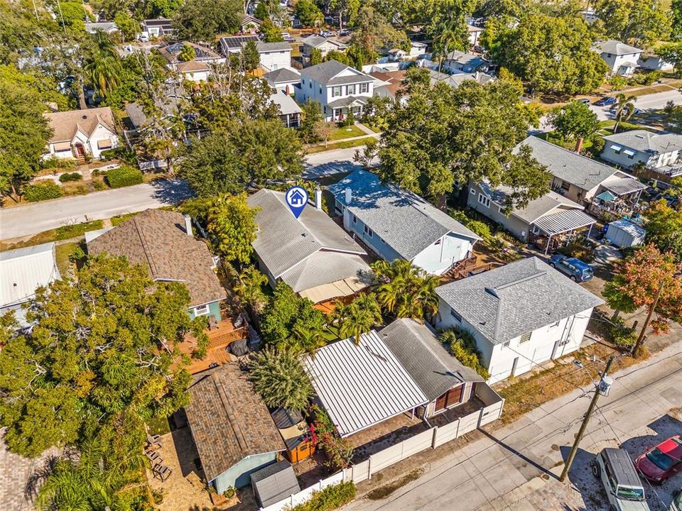 合同活跃: $599,500 (2 贝兹, 2 浴室, 1164 平方英尺)