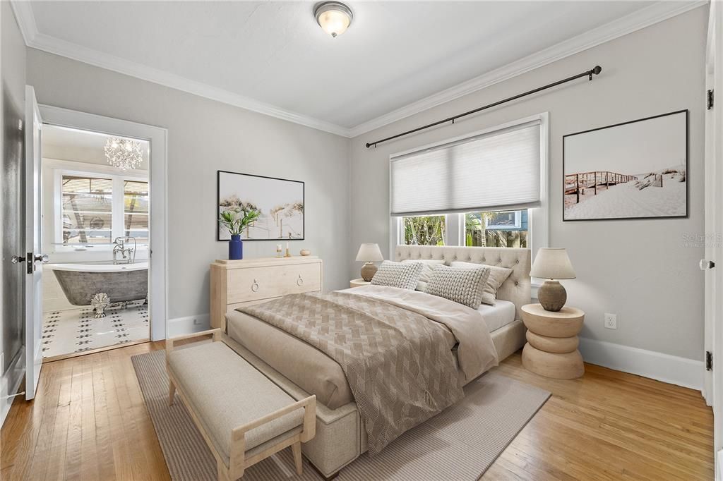 合同活跃: $599,500 (2 贝兹, 2 浴室, 1164 平方英尺)