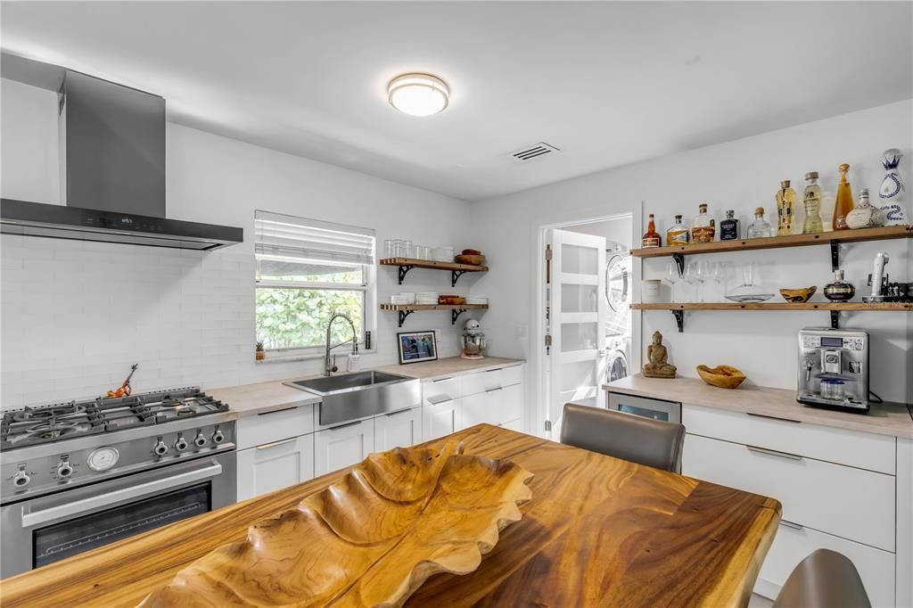 En Venta: $650,000 (3 camas, 3 baños, 1340 Pies cuadrados)