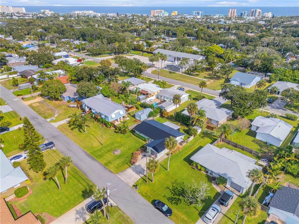 En Venta: $650,000 (3 camas, 3 baños, 1340 Pies cuadrados)