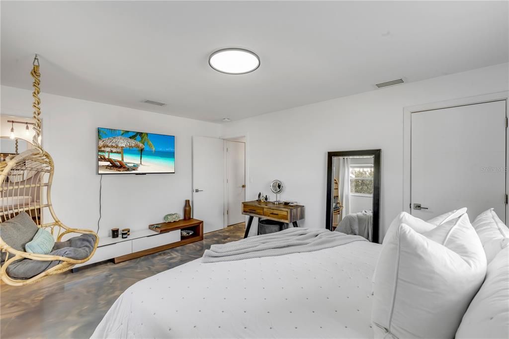 En Venta: $650,000 (3 camas, 3 baños, 1340 Pies cuadrados)