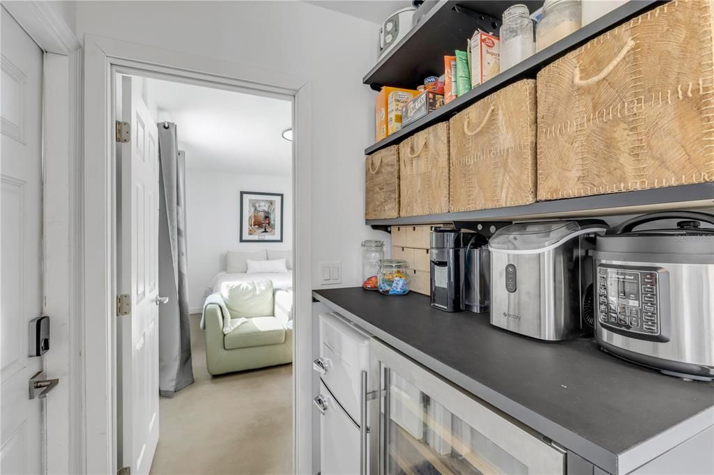 En Venta: $650,000 (3 camas, 3 baños, 1340 Pies cuadrados)