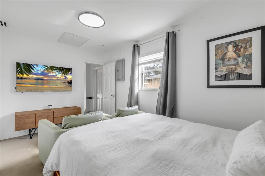 En Venta: $650,000 (3 camas, 3 baños, 1340 Pies cuadrados)