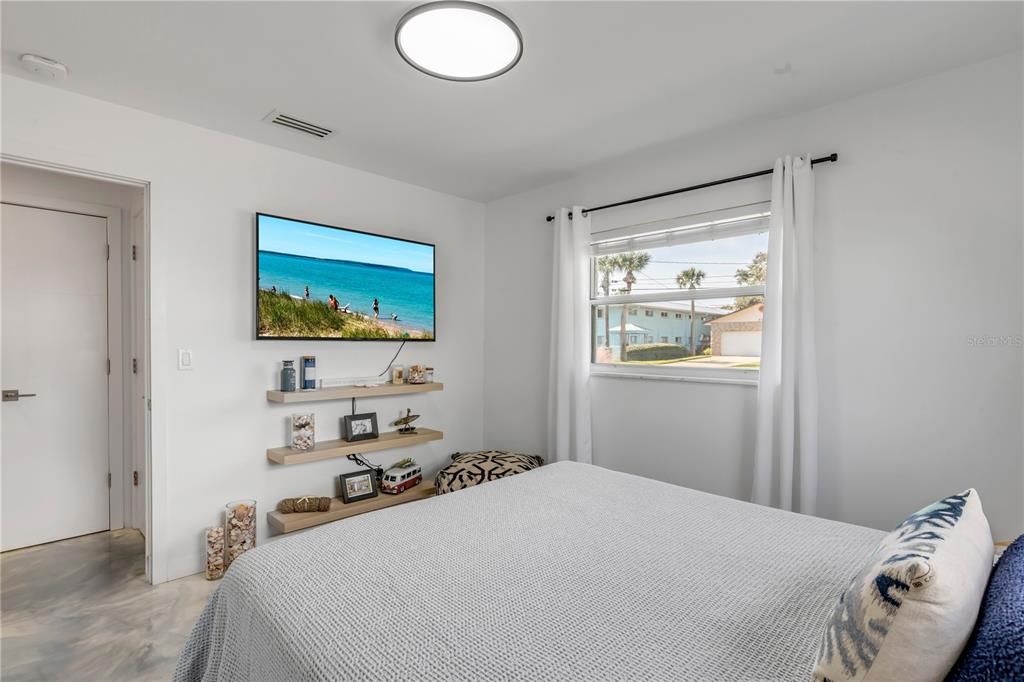 En Venta: $650,000 (3 camas, 3 baños, 1340 Pies cuadrados)