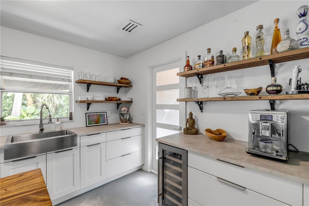 En Venta: $650,000 (3 camas, 3 baños, 1340 Pies cuadrados)