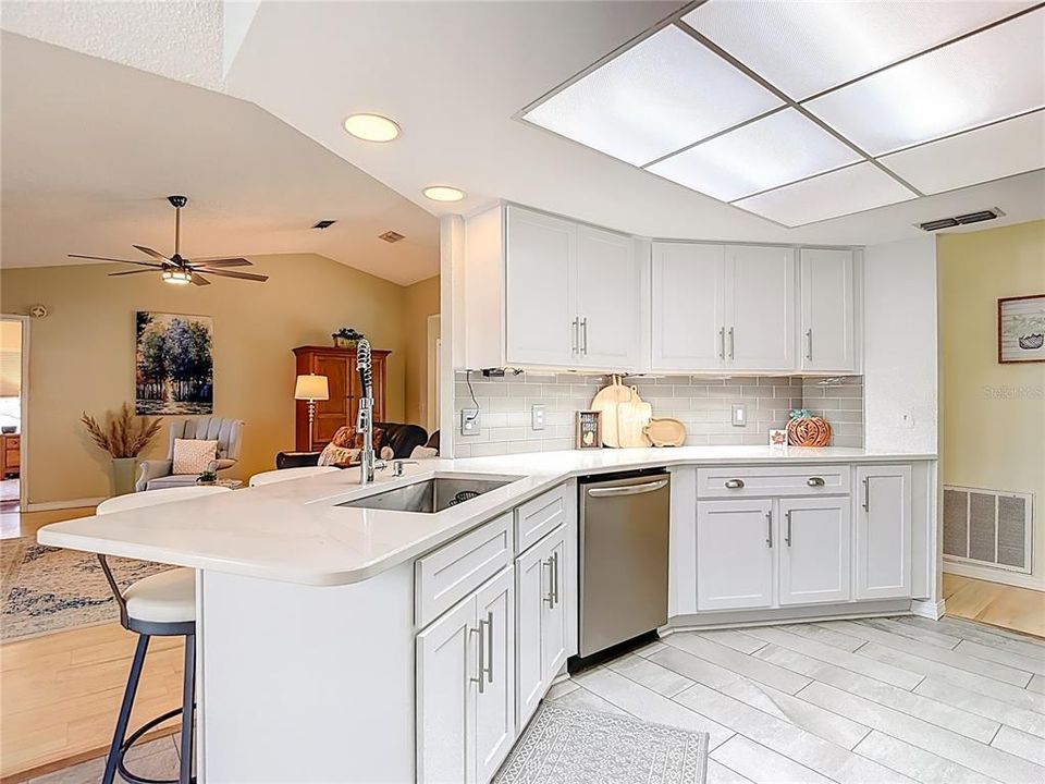 En Venta: $330,000 (2 camas, 2 baños, 1542 Pies cuadrados)