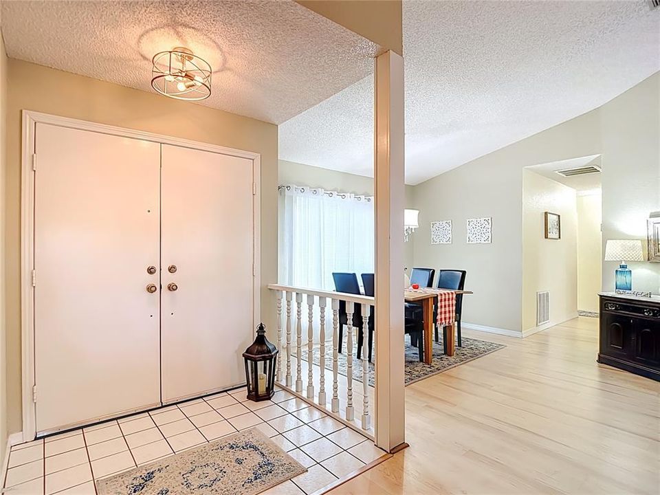 En Venta: $330,000 (2 camas, 2 baños, 1542 Pies cuadrados)