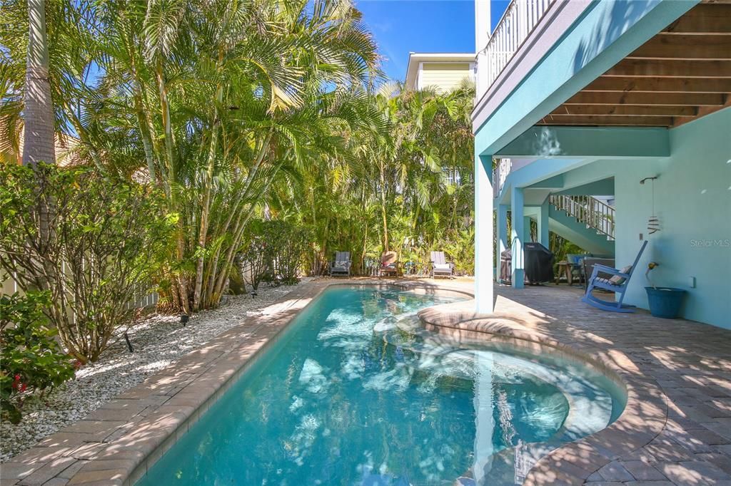 En Venta: $1,085,000 (3 camas, 2 baños, 1338 Pies cuadrados)