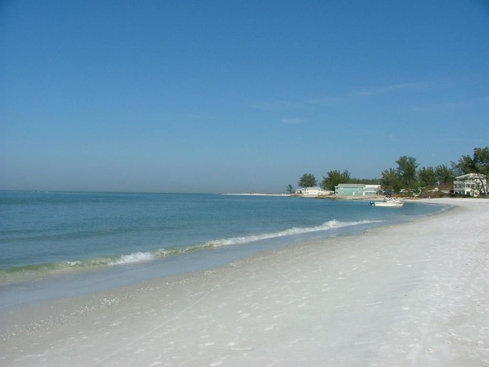 En Venta: $1,085,000 (3 camas, 2 baños, 1338 Pies cuadrados)