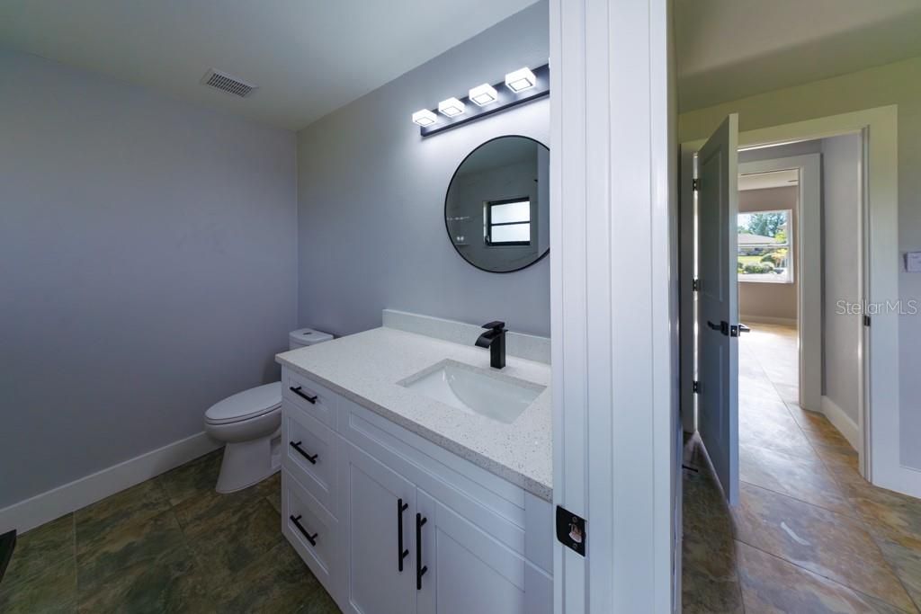 待售: $375,000 (4 贝兹, 3 浴室, 1795 平方英尺)