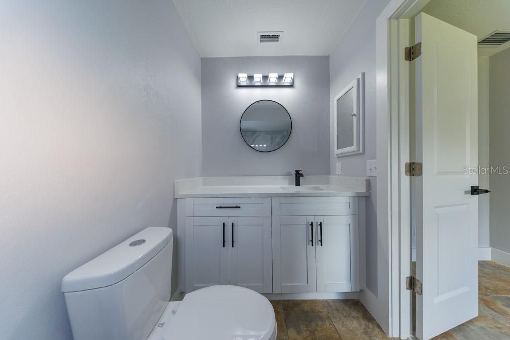 待售: $375,000 (4 贝兹, 3 浴室, 1795 平方英尺)