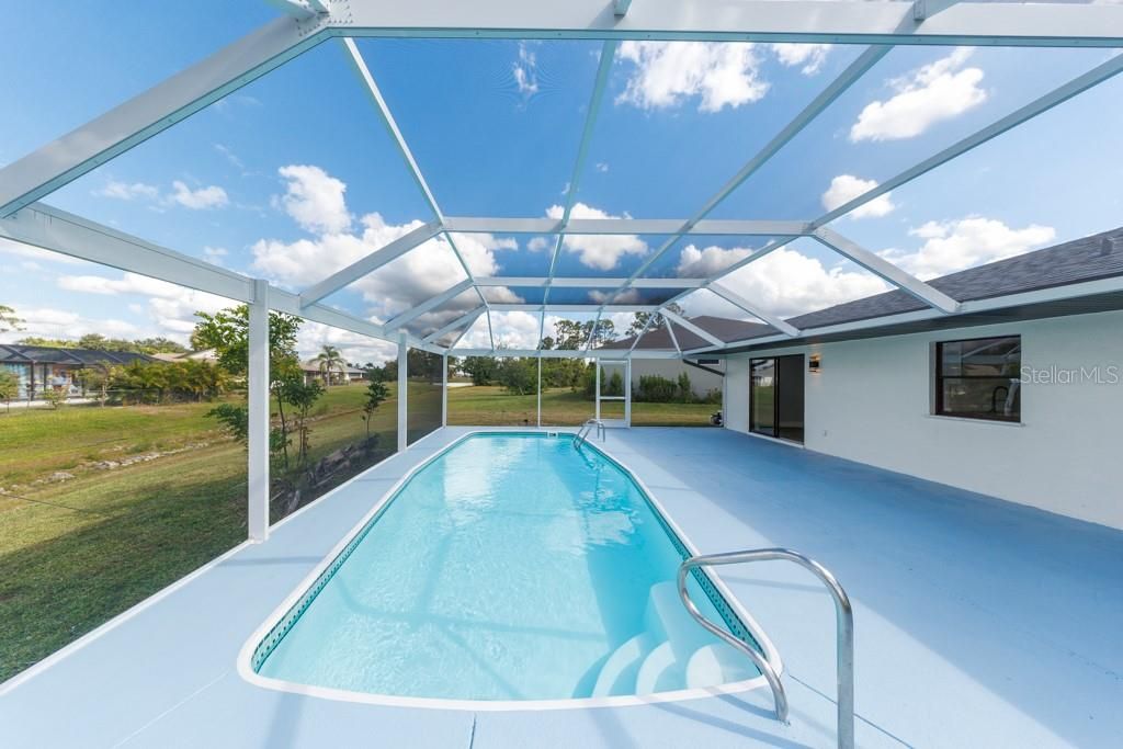 待售: $375,000 (4 贝兹, 3 浴室, 1795 平方英尺)