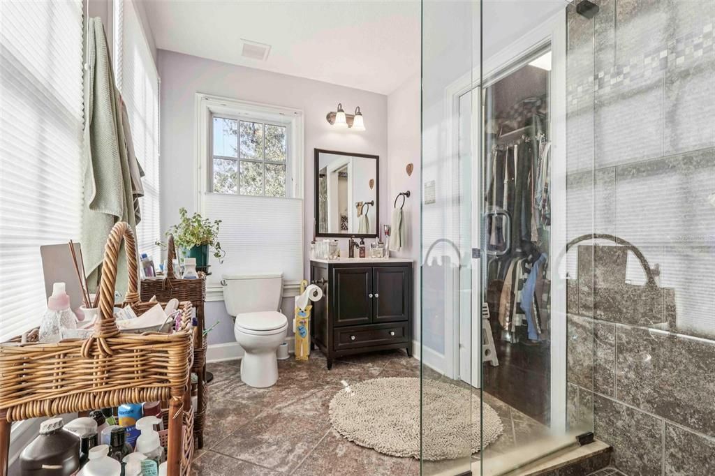 For Sale: $4,900,000 (7 beds, 7 baths, 8216 Square Feet)