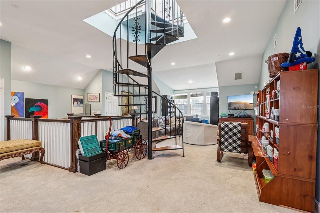 For Sale: $4,900,000 (7 beds, 7 baths, 8216 Square Feet)