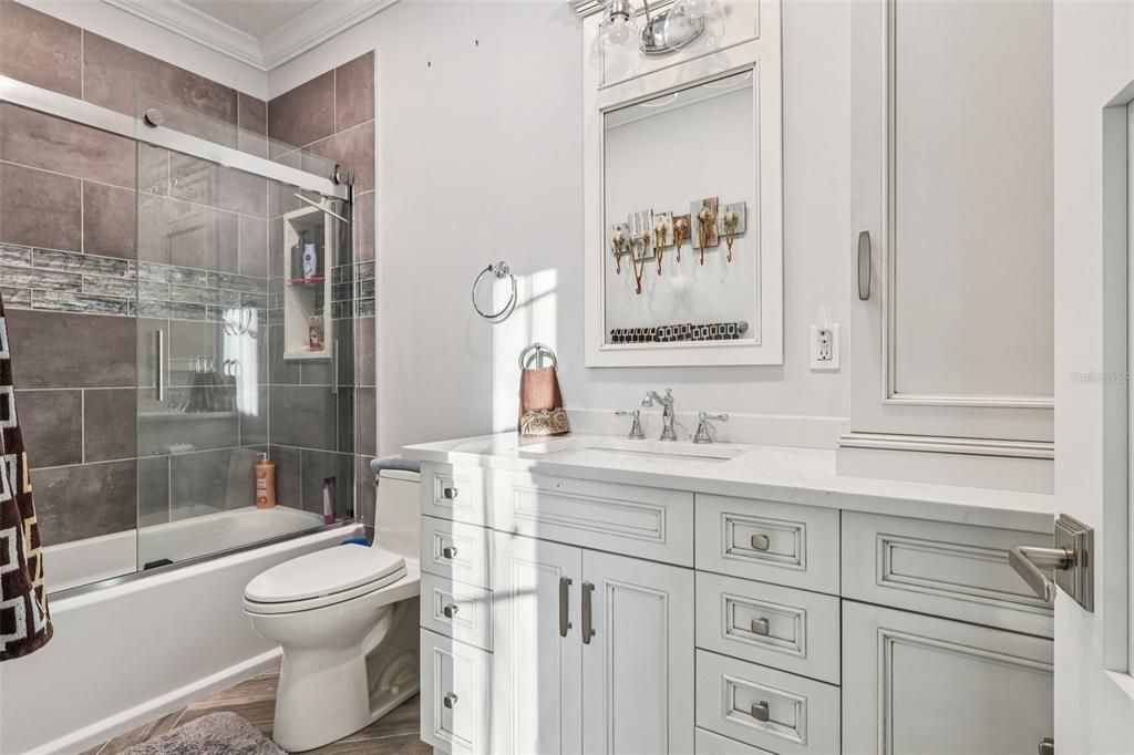 For Sale: $4,900,000 (7 beds, 7 baths, 8216 Square Feet)