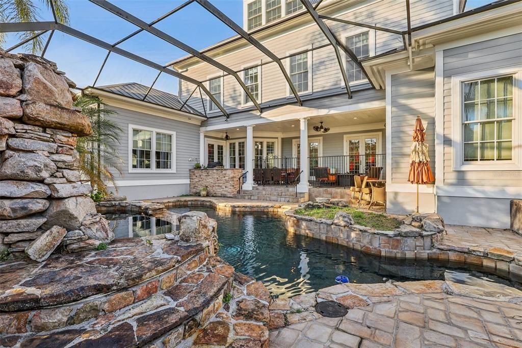 For Sale: $4,900,000 (7 beds, 7 baths, 8216 Square Feet)