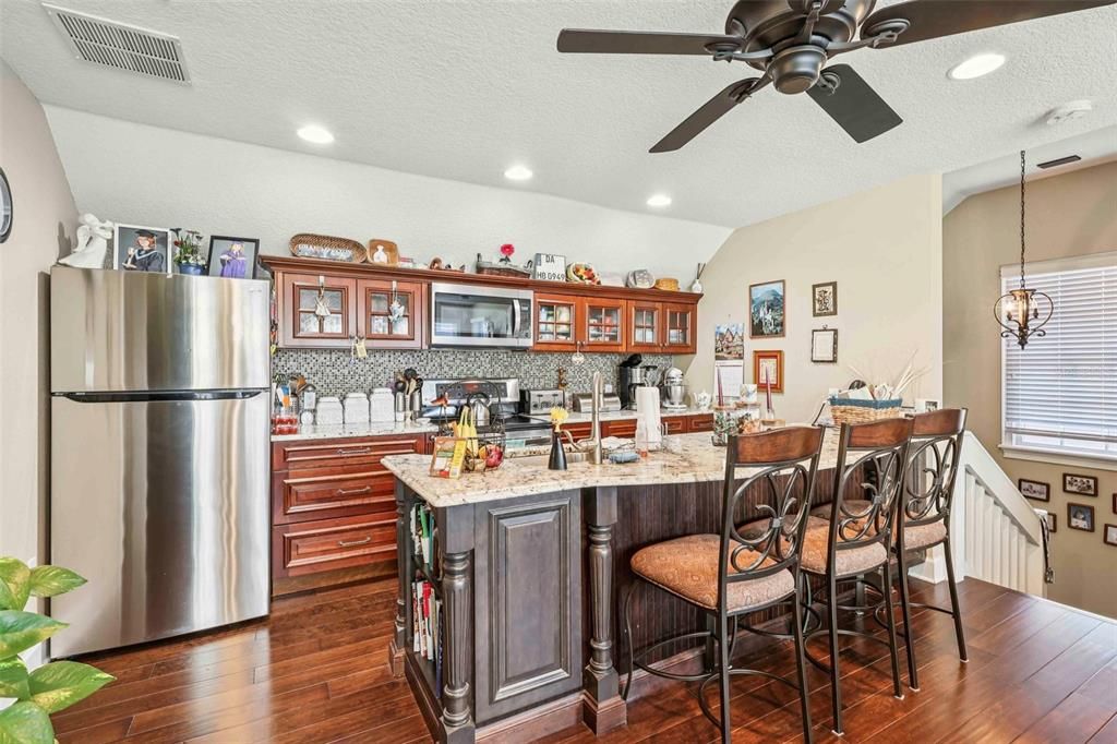 For Sale: $4,900,000 (7 beds, 7 baths, 8216 Square Feet)