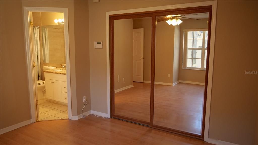 En Venta: $205,000 (2 camas, 2 baños, 992 Pies cuadrados)