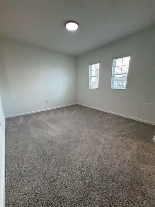 For Rent: $2,980 (6 beds, 3 baths, 2643 Square Feet)