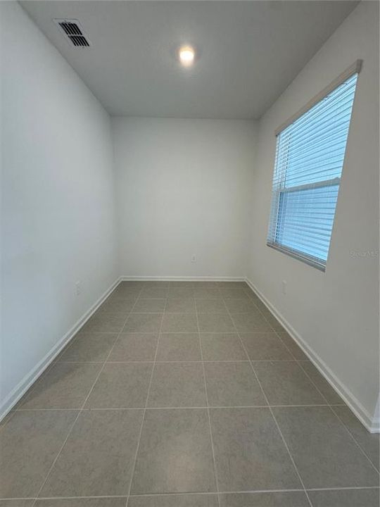 For Rent: $2,980 (6 beds, 3 baths, 2643 Square Feet)