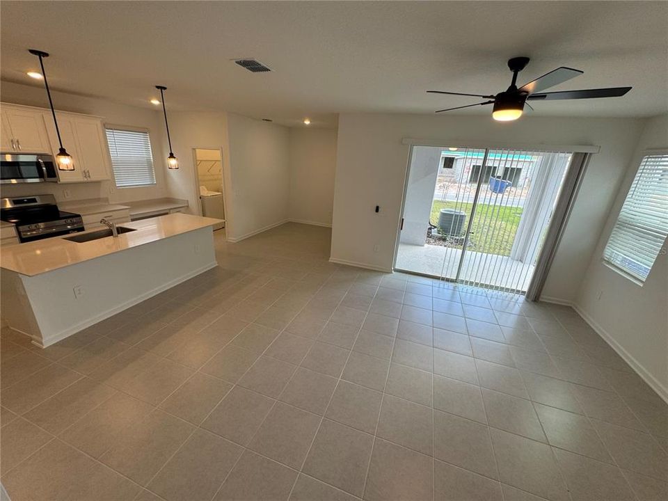 For Rent: $2,980 (6 beds, 3 baths, 2643 Square Feet)