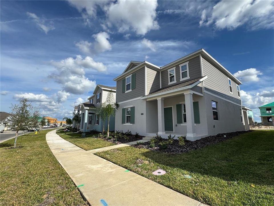 For Rent: $2,980 (6 beds, 3 baths, 2643 Square Feet)