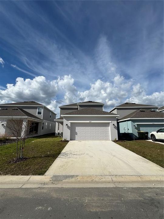 For Rent: $2,980 (6 beds, 3 baths, 2643 Square Feet)