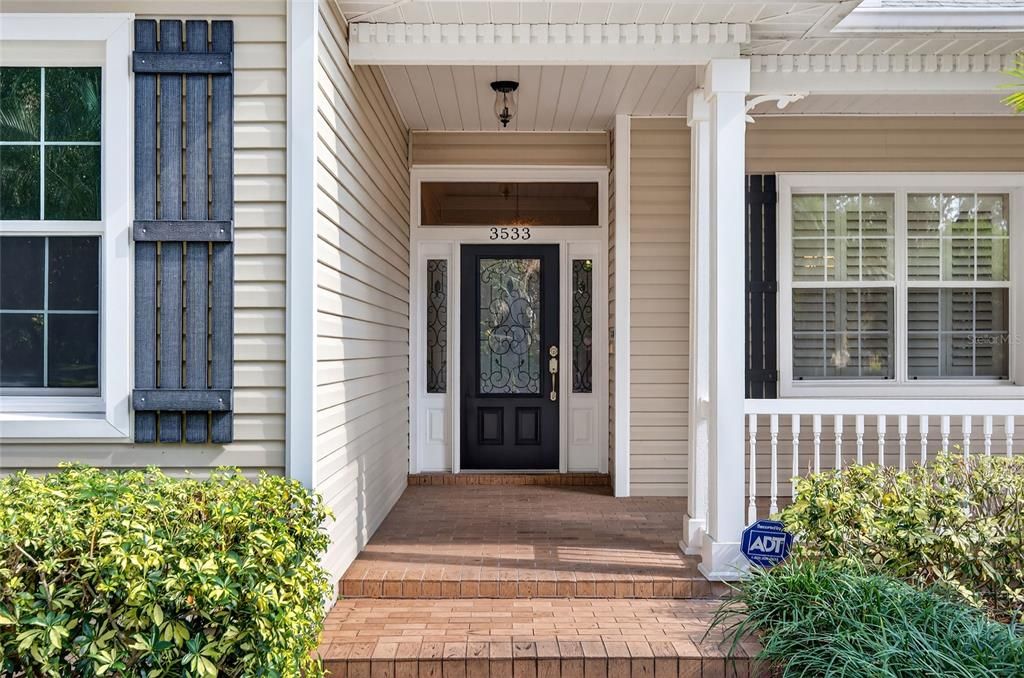 Active With Contract: $475,800 (3 beds, 2 baths, 2262 Square Feet)