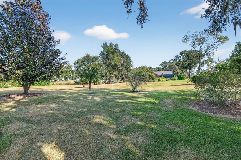 Active With Contract: $475,800 (3 beds, 2 baths, 2262 Square Feet)