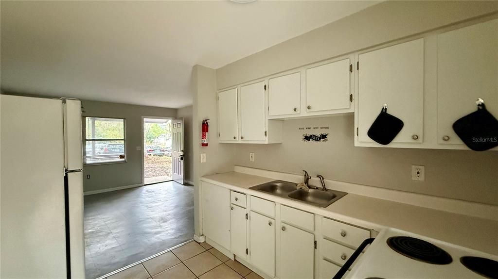 En Renta: $950 (2 camas, 1 baños, 750 Pies cuadrados)