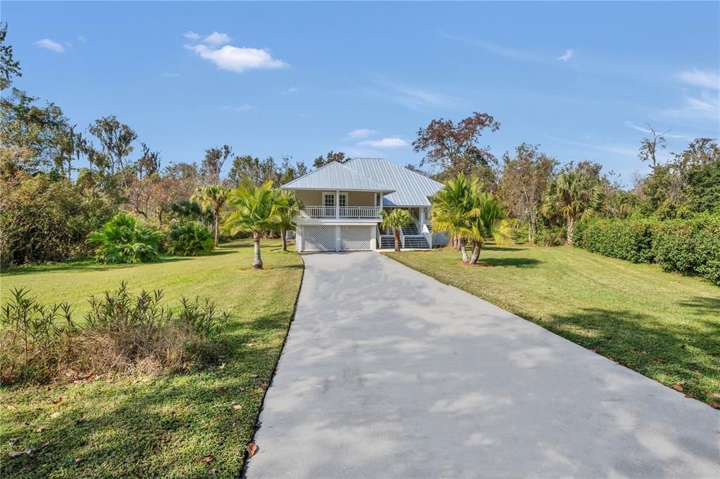 Activo con contrato: $449,000 (2 camas, 2 baños, 2056 Pies cuadrados)