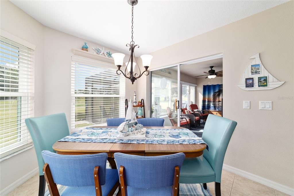 For Sale: $325,000 (3 beds, 2 baths, 1647 Square Feet)