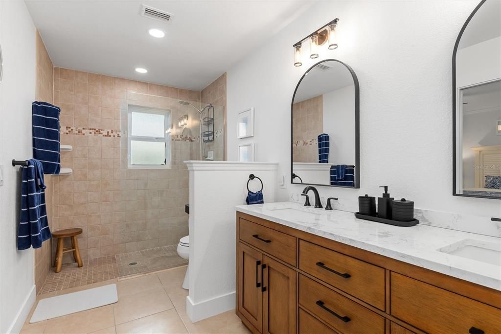 For Rent: $5,500 (3 beds, 2 baths, 2045 Square Feet)