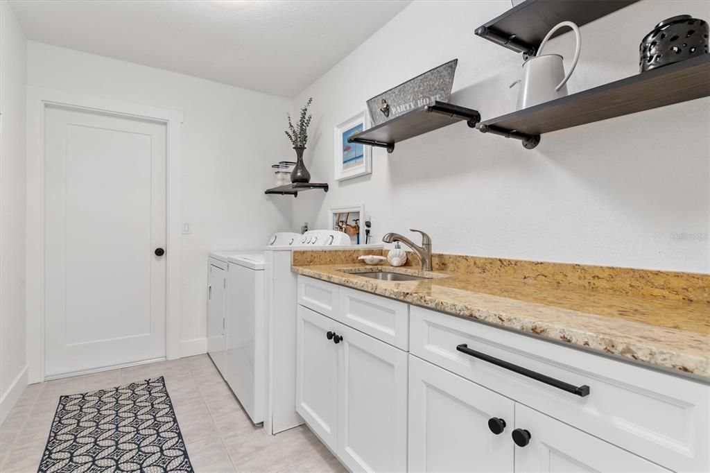 For Rent: $5,500 (3 beds, 2 baths, 2045 Square Feet)