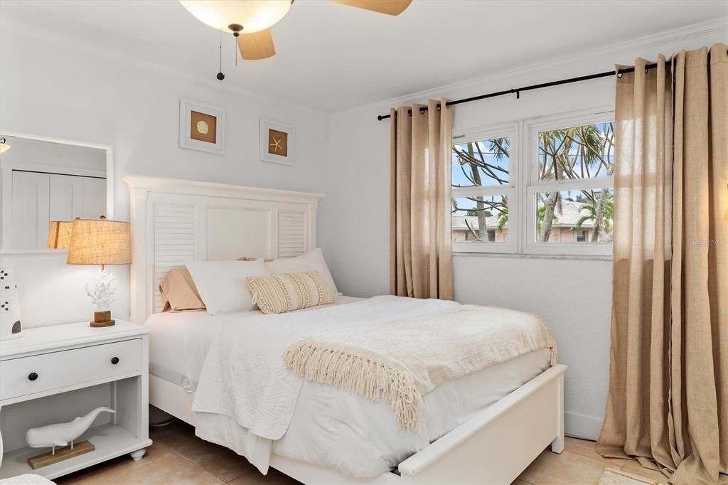 For Rent: $5,500 (3 beds, 2 baths, 2045 Square Feet)