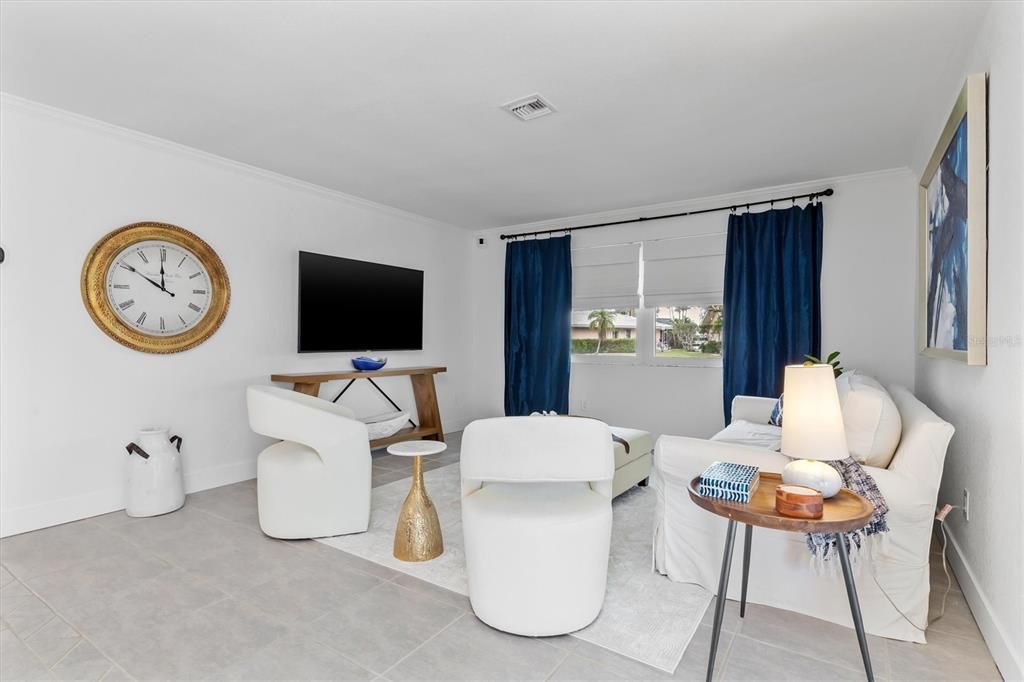 For Rent: $5,500 (3 beds, 2 baths, 2045 Square Feet)