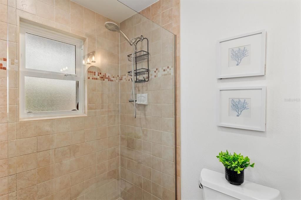 For Rent: $5,500 (3 beds, 2 baths, 2045 Square Feet)