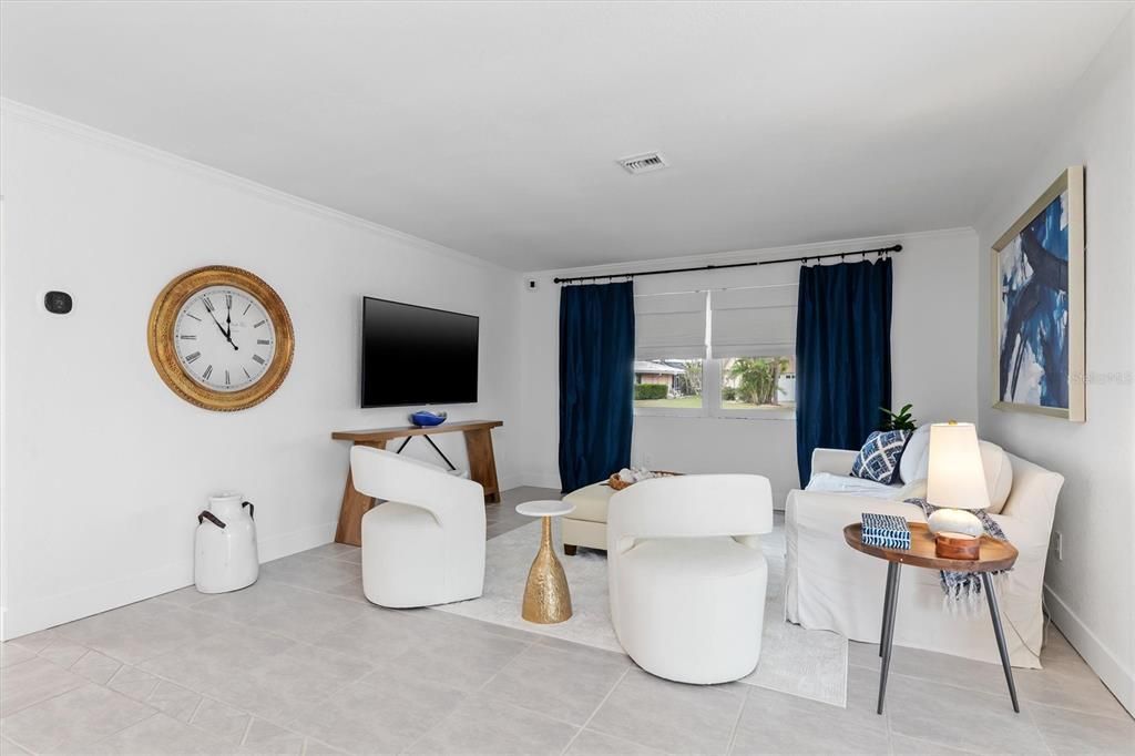 For Rent: $5,500 (3 beds, 2 baths, 2045 Square Feet)